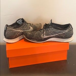 Men’s Nike Flyknit Racer Size 10.5